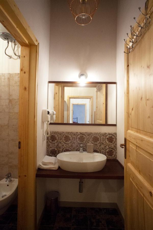 Case Vacanze "Residenze Trapanesi" Trapani Exterior foto